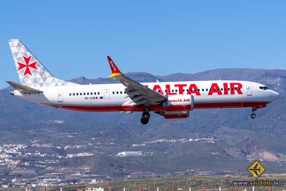 Boeing 737-8 MAX 200