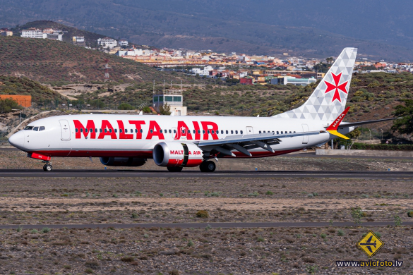 Boeing 737-8 MAX 200
