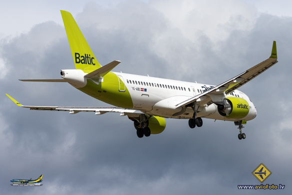 Airbus A220-300