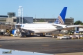 Boeing 777-222