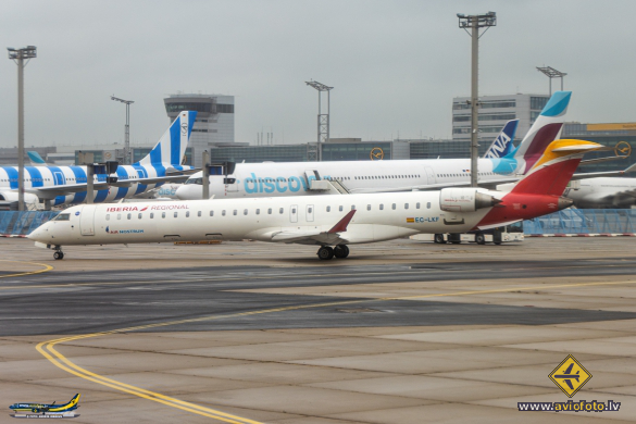 Bombardier CRJ-1000ER NG (CL-600-2E25)