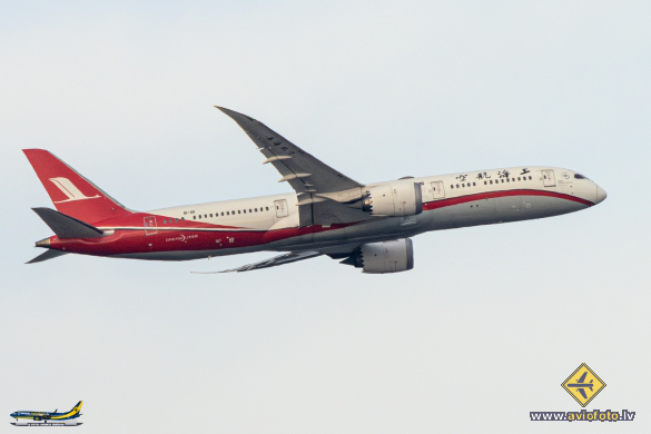 Boeing 787-9 Dreamliner