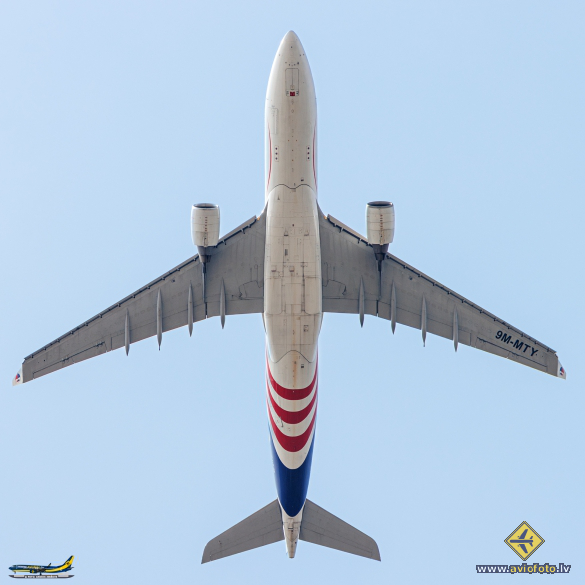 Airbus A330-223