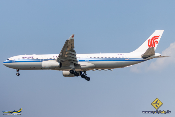 Airbus A330-343