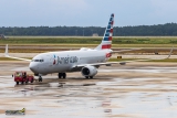 Boeing 737-823