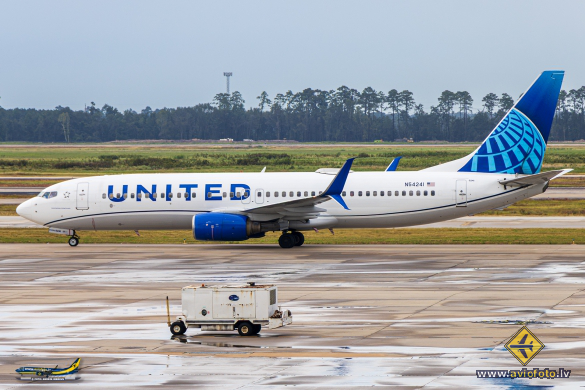 Boeing 737-824