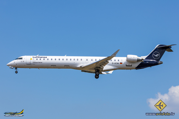 Bombardier CRJ-900 NG (CL-600-2D24)