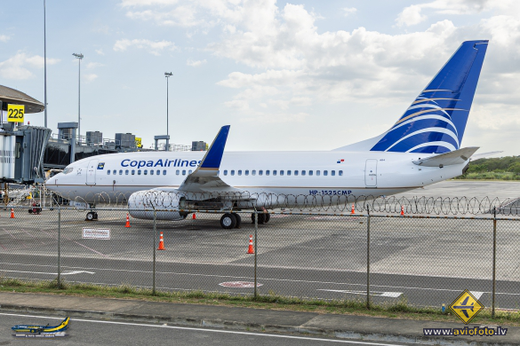 Boeing 737-7V3