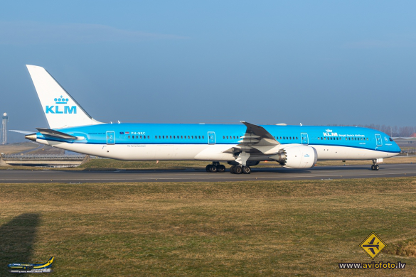Boeing 787-10 Dreamliner