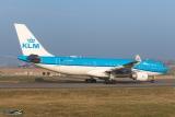 Airbus A330-203