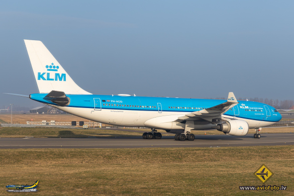 Airbus A330-203