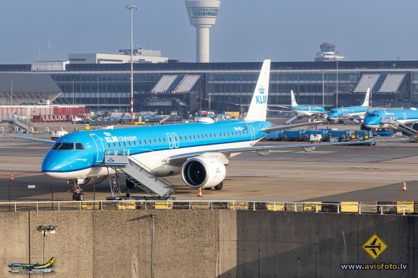 Embraer 195 E2 STD (ERJ-190-400STD)