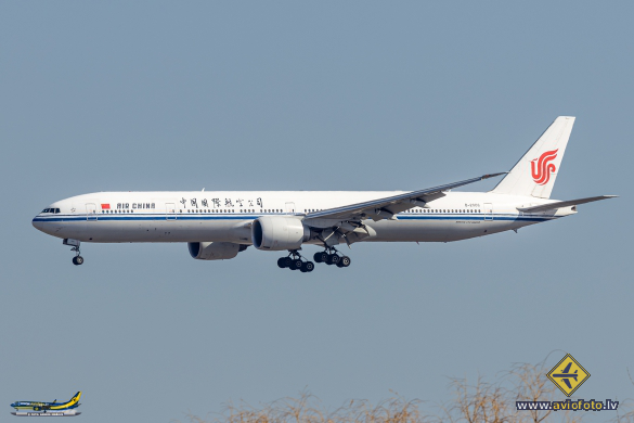 Boeing 777-39L/ER