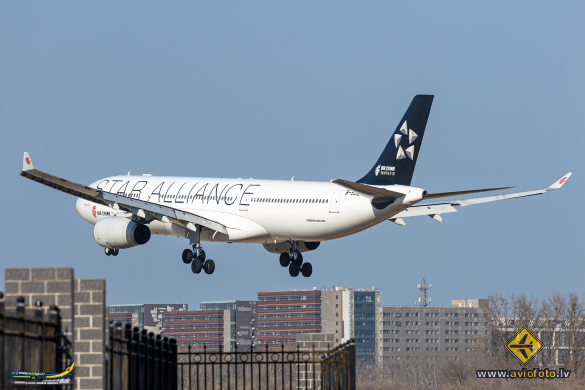 Airbus A330-343