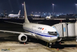 Boeing 737-89L