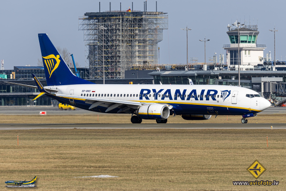 Boeing 737-8AS