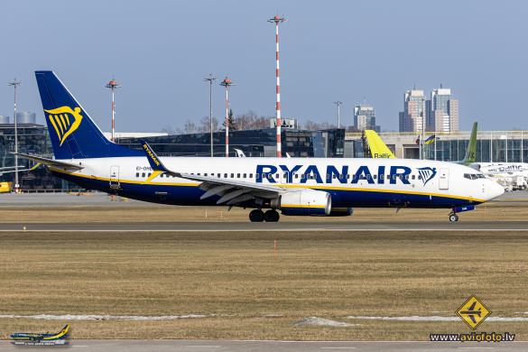 Boeing 737-8AS