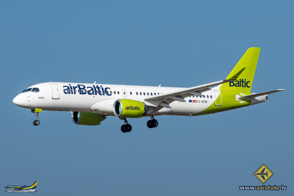 Airbus A220-300