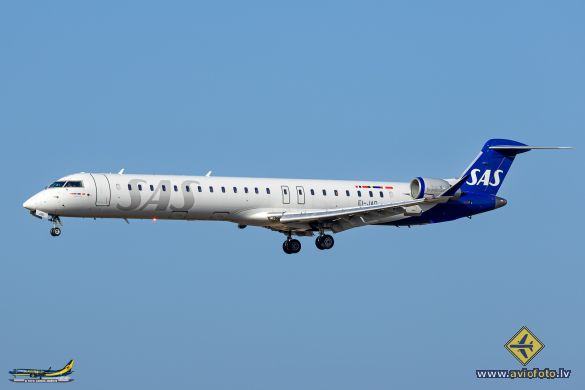 Bombardier CRJ-900ER (CL-600-2D24)