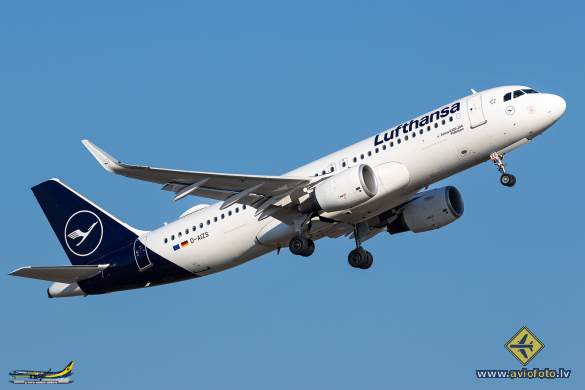 Airbus A320-214