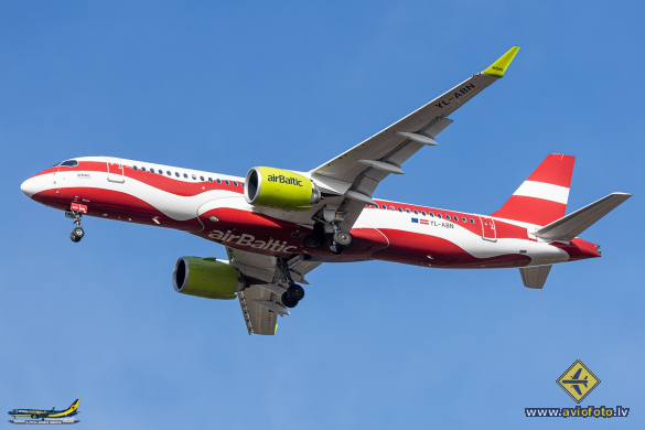 Airbus A220-300