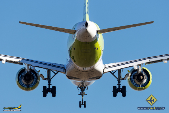 Bombardier CSeries CS300 (BD-500-1A11)