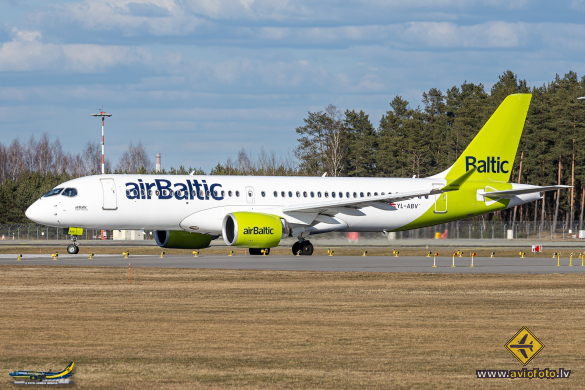 Airbus A220-300