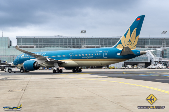 Boeing 787-9 Dreamliner