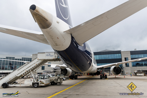 Boeing 787-9 Dreamliner