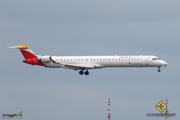 Bombardier CRJ-1000ER NG (CL-600-2E25)