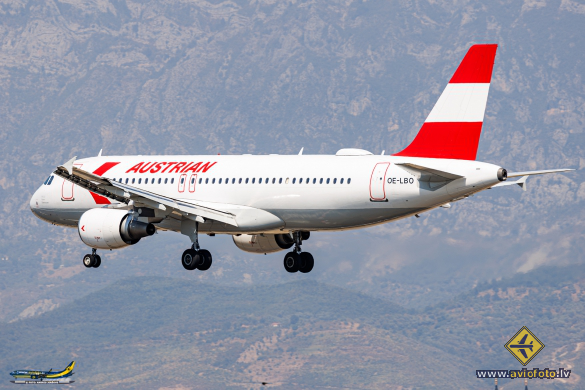 Airbus A320-214