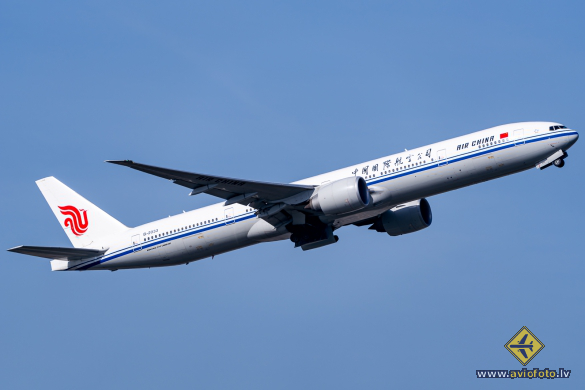 Boeing 777-39L/ER