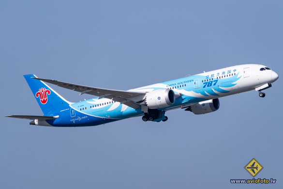 Boeing 787-9 Dreamliner
