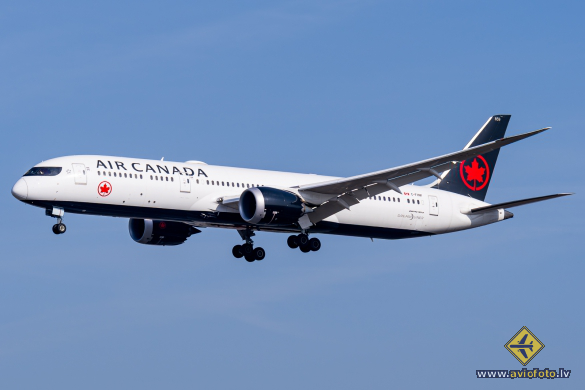 Boeing 787-9 Dreamliner