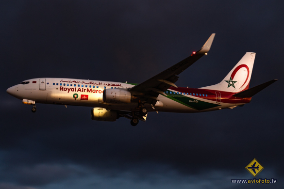 Boeing 737-86N