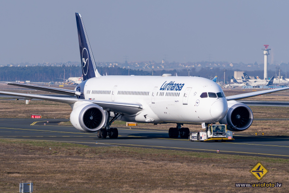 Boeing 787-9 Dreamliner