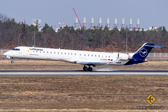Bombardier CRJ-900 NG (CL-600-2D24)