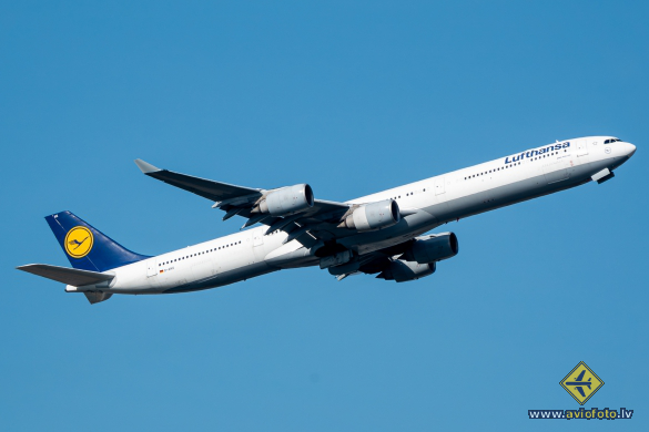 Airbus A340-642