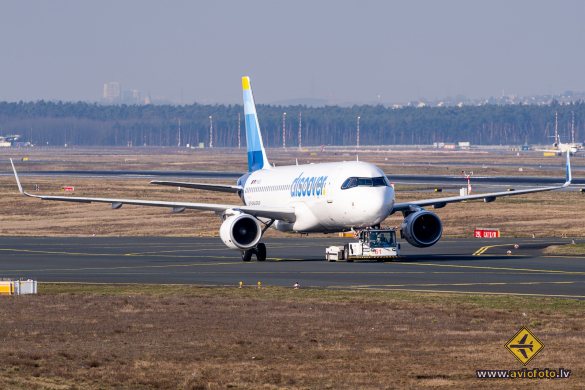 Airbus A320-214