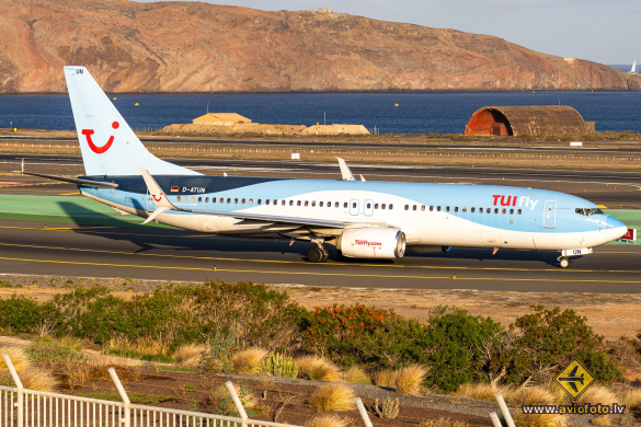 Boeing 737-8K5