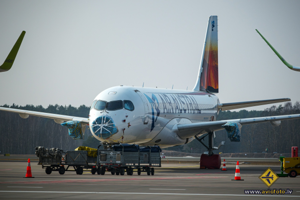 Airbus A220-300