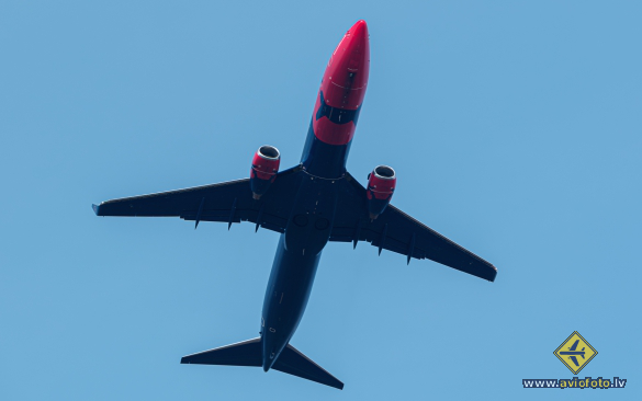 Boeing 737-8Q8