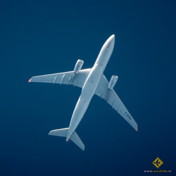 Airbus A330-243