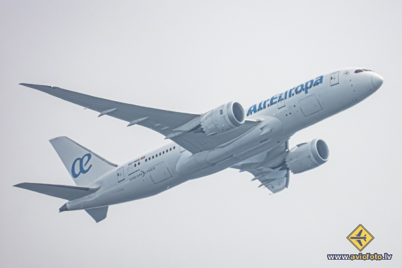 Boeing 787-8 Dreamliner