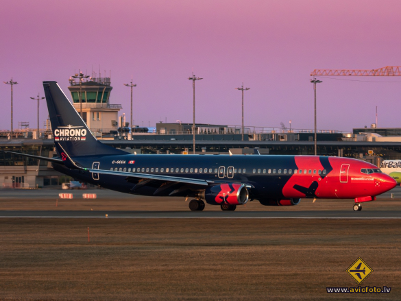 Boeing 737-8Q8