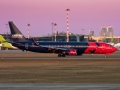 Boeing 737-8Q8