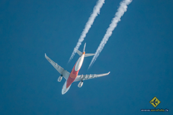 Airbus A330-243