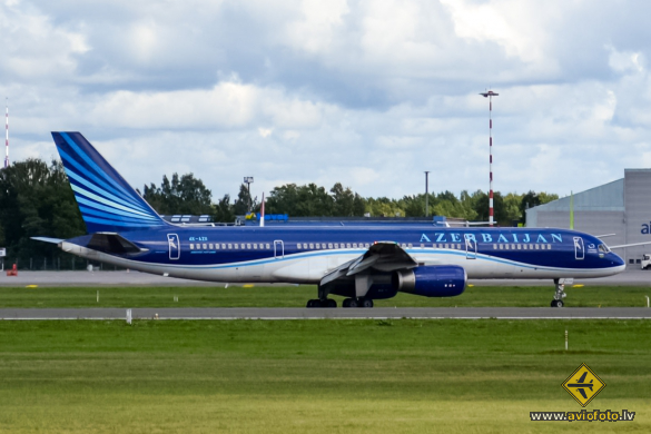Boeing 757-22L