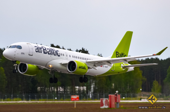 Airbus A220-300