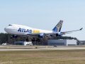 Boeing 747-422